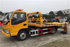 延吉哪里有拖车服务